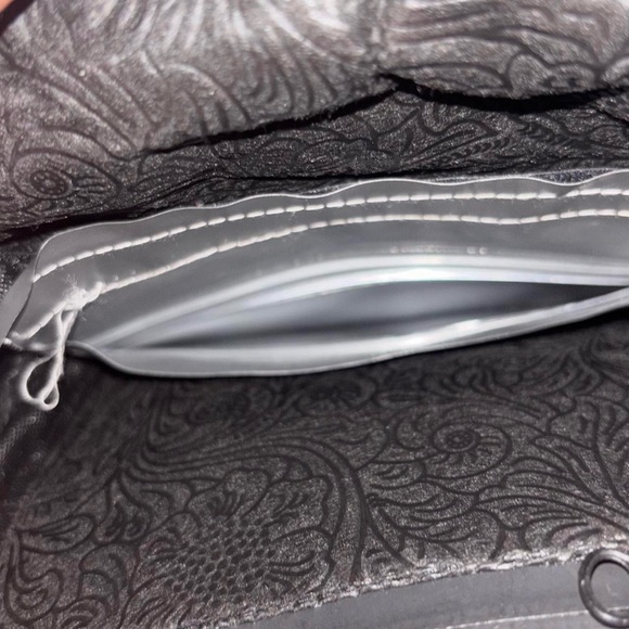 Backwoods Side Bag (Smell proof) *Sealed* with smell proof pack inside - Picture 5 of 5